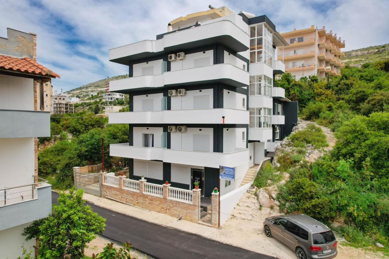 Apartments & Hotel Eleanna Sarandë Exterior foto